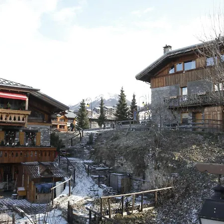 Aigle Rouge Hotel 2*